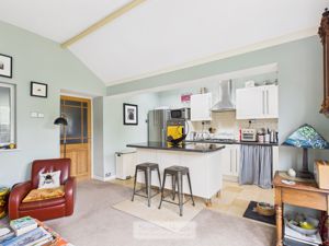 Photo 13- click for photo gallery